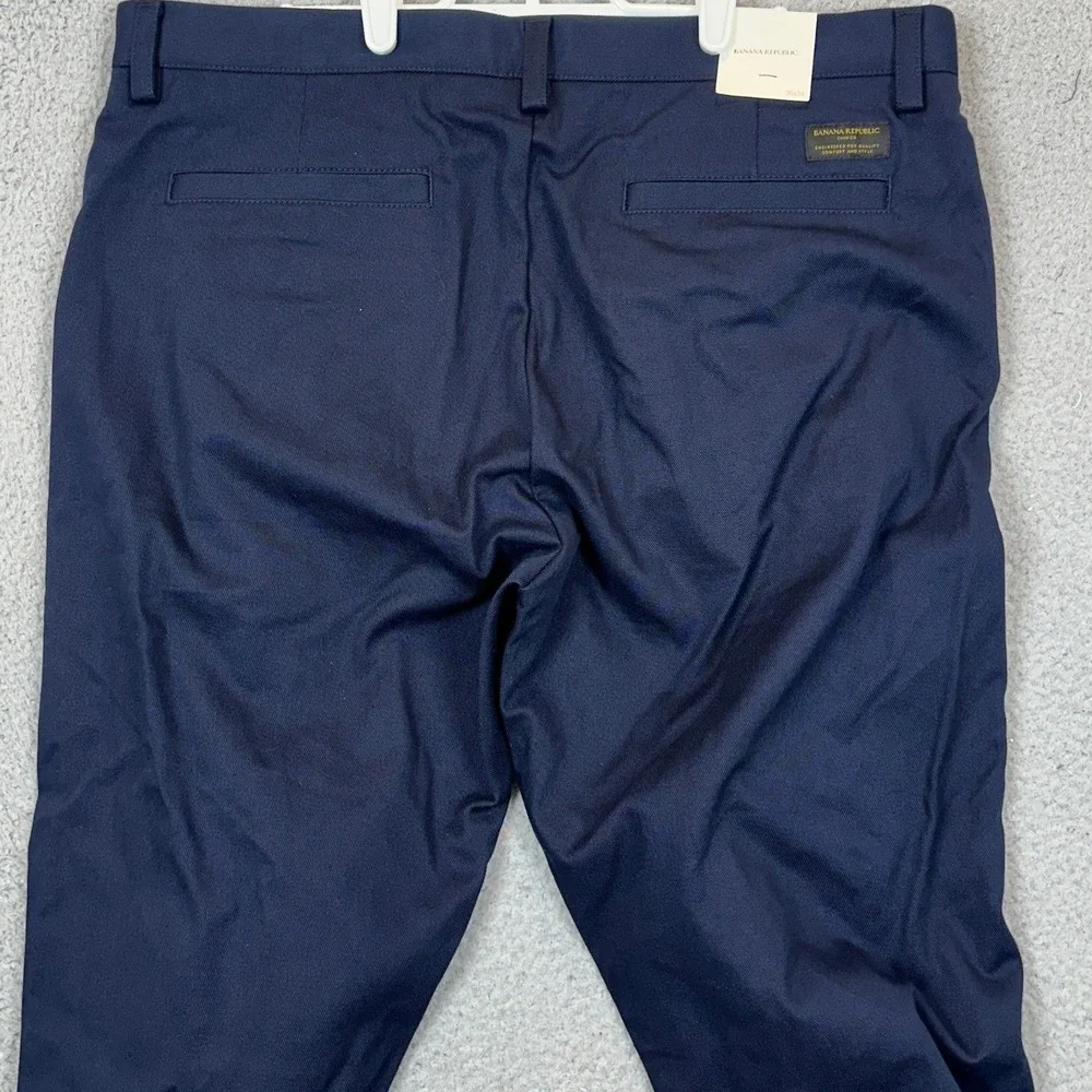 NEW Banana Republic Pants Mens 36X34 Navy Chinos Flat Front Straight Leg Stretch